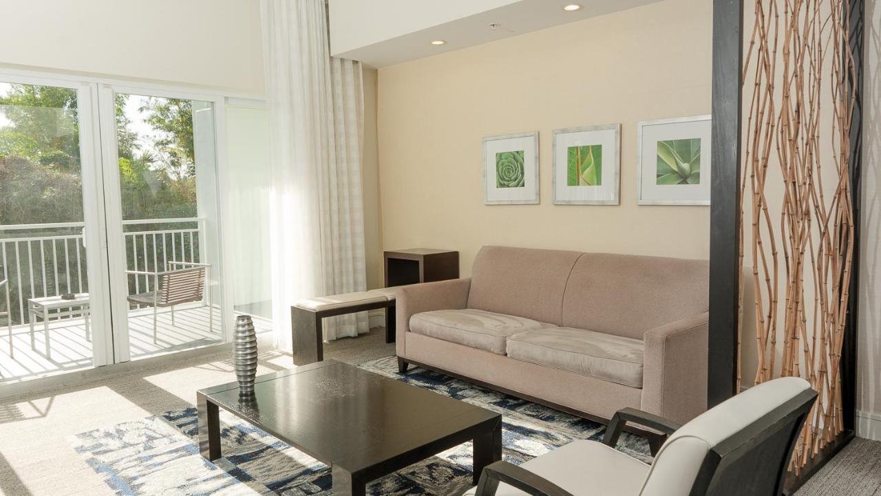 Modern Private Studio - King Bed, Jacuzzi, Balcony And Pool Miami Exterior foto