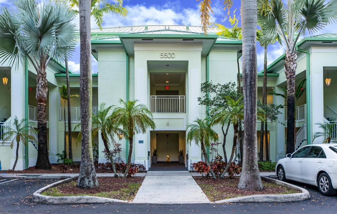 Modern Private Studio - King Bed, Jacuzzi, Balcony And Pool Miami Exterior foto