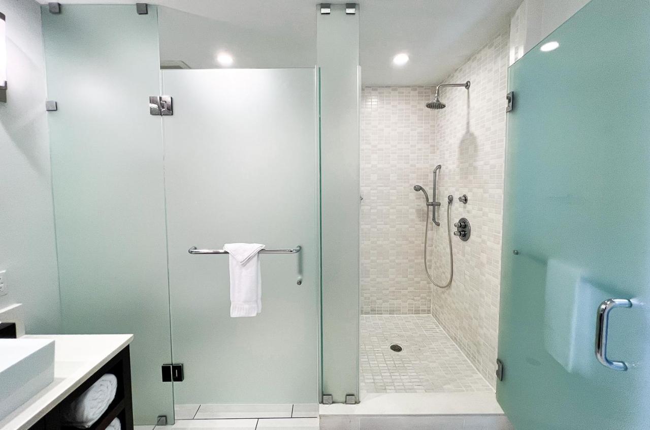 Modern Private Studio - King Bed, Jacuzzi, Balcony And Pool Miami Exterior foto