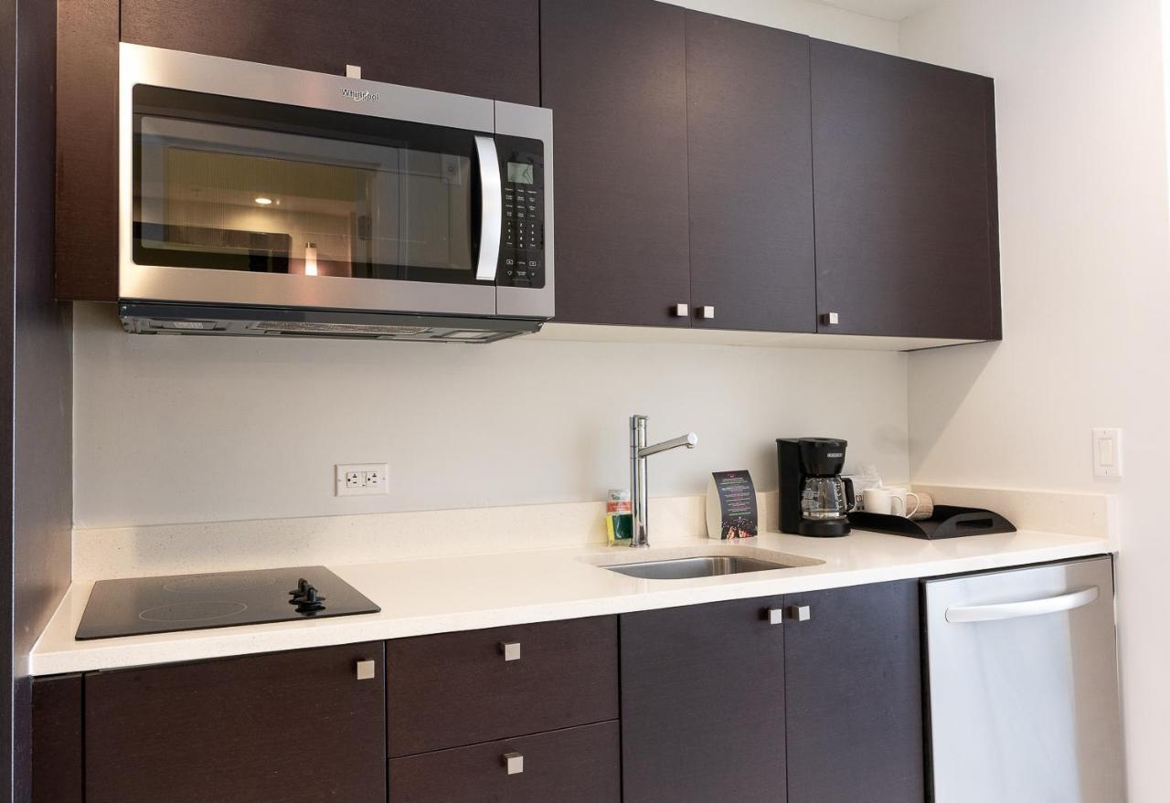 Modern Private Studio - King Bed, Jacuzzi, Balcony And Pool Miami Exterior foto