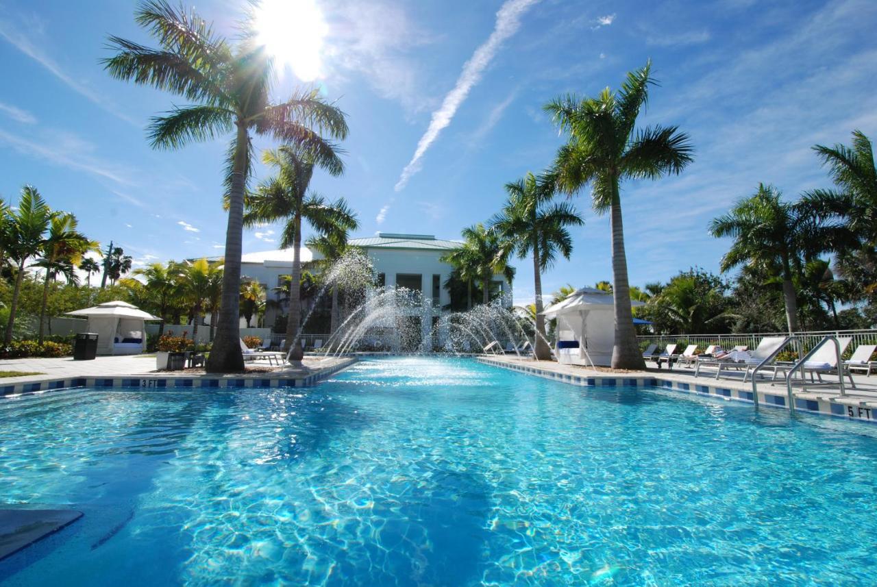Modern Private Studio - King Bed, Jacuzzi, Balcony And Pool Miami Exterior foto
